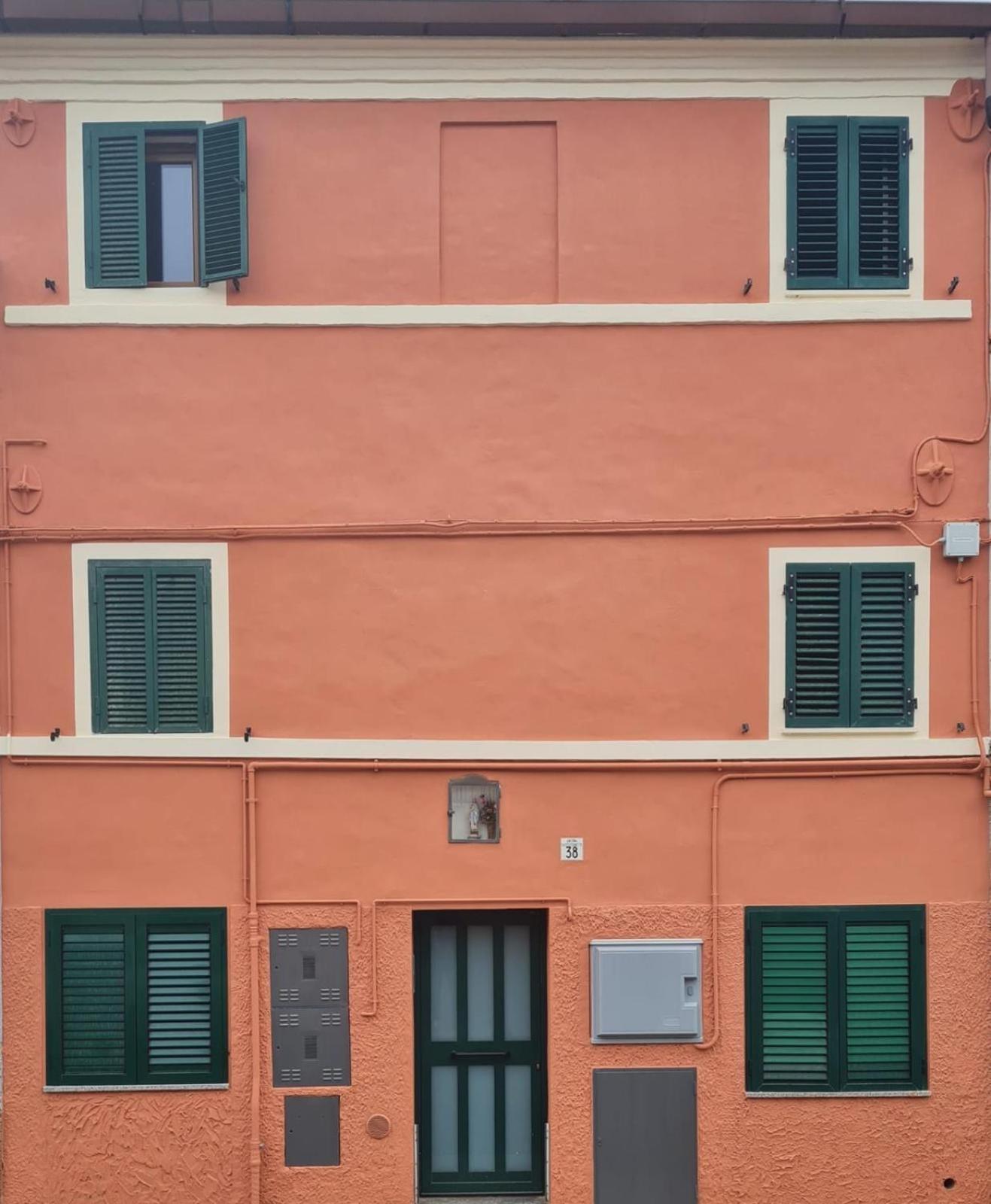 Ferienwohnung La Via Del Castello Castelferretti Exterior foto
